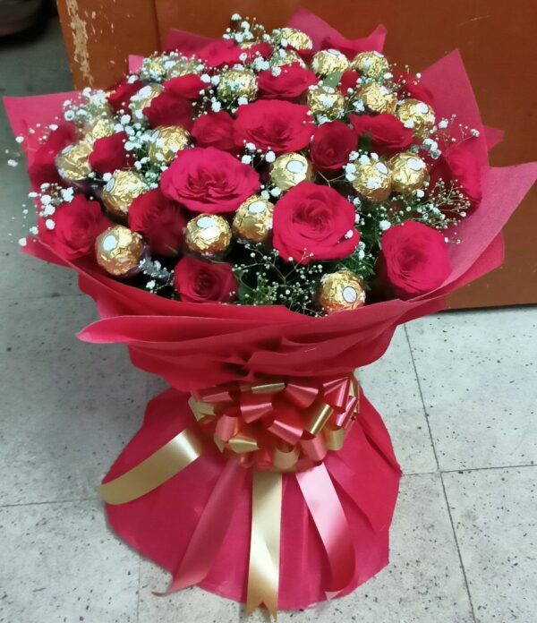 Elegant Red Roses & Ferrero Rocher Bouquet