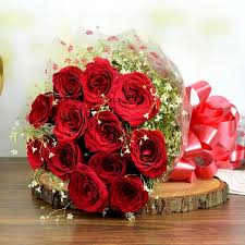 Elegant 10-Rose Delight Bouquet