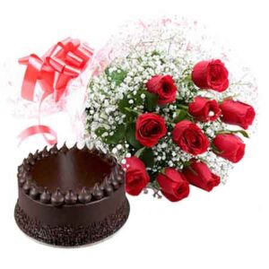 Bouquet of 10 red roses with a half kg chocolate cake